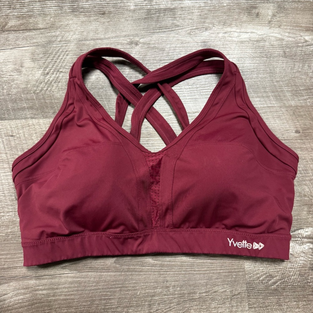 Yvette Cross Back Sports Bra Size 44D